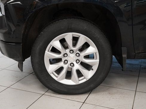 Used 2022 Chevrolet Silverado 1500 Custom image 16