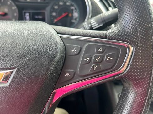 Used 2019 Chevrolet Malibu LT FWD image 12
