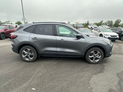 Used 2025 Ford Escape ST-Line AWD/4WD image 6