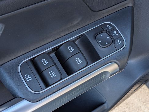 Used 2026 Mercedes-Benz GLB 250 image 16