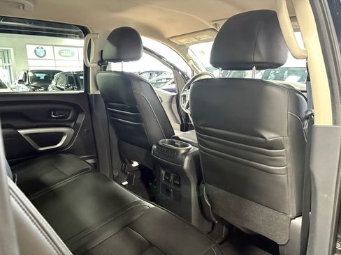 Used 2017 Nissan Titan PRO-4X image 30