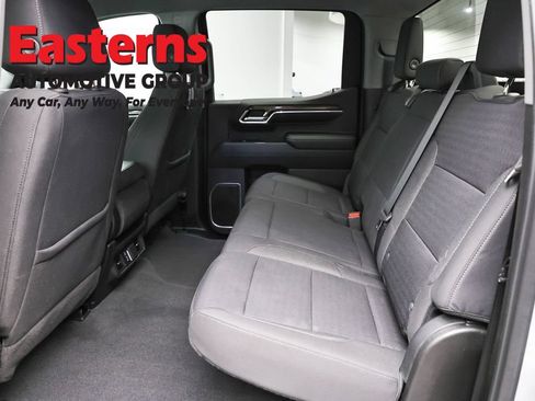Used 2022 Chevrolet Silverado 1500 LT AWD/4WD image 23