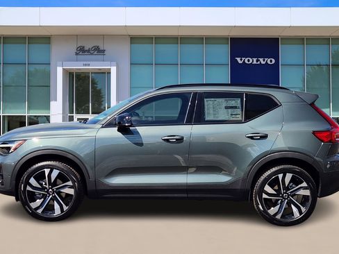 New 2026 Volvo XC40 B5 Ultra w/ Protection Package Premier image 3
