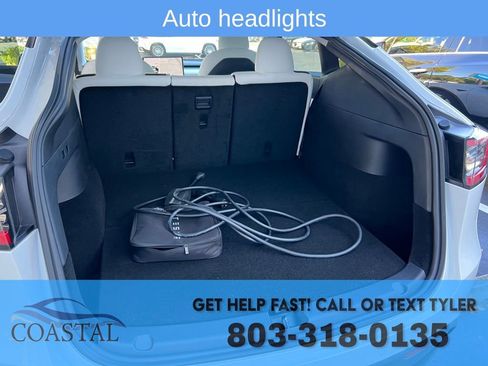 Used 2020 Tesla Model Y Long Range image 14