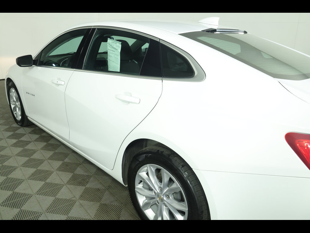 Used 2024 Chevrolet Malibu LT FWD image 15