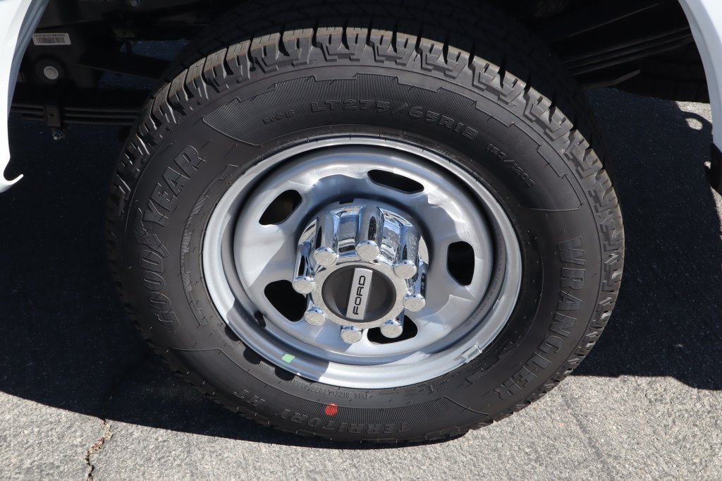 New 2027 Ford F350 XL w/ XL Chrome Package RWD image 13