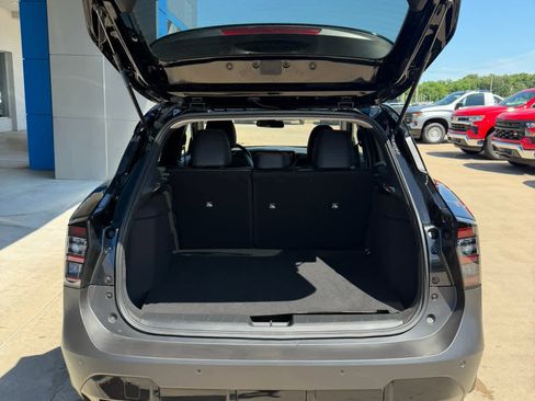 Used 2025 Nissan Kicks SR AWD/4WD image 6
