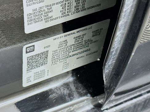 Used 2024 Chevrolet Silverado 1500 Custom image 32