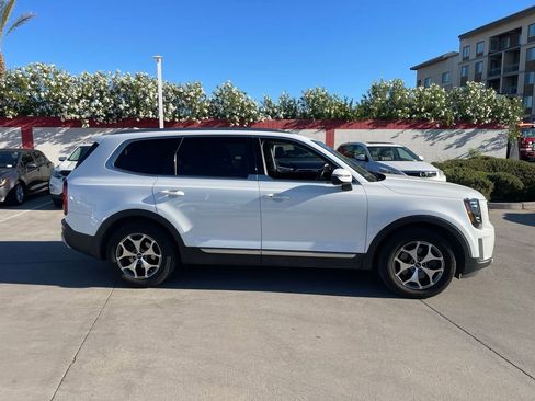 Used 2020 Kia Telluride EX w/ Towing Package image 3