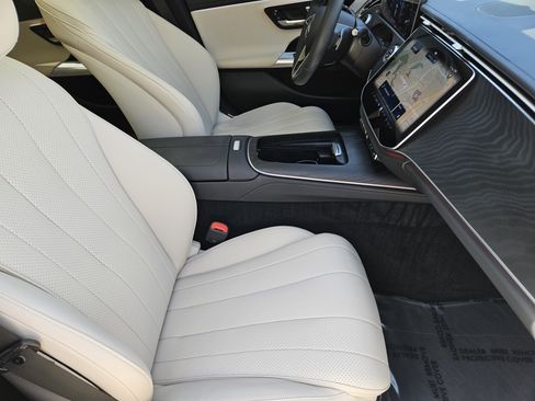 Certified 2024 Mercedes-Benz E 350 4MATIC Sedan image 14