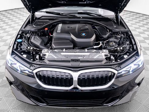New 2025 BMW 330i xDrive Sedan w/ Convenience Package AWD/4WD image 28