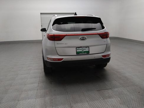 Used 2017 Kia Sportage EX w/ EX Technology Package FWD image 6