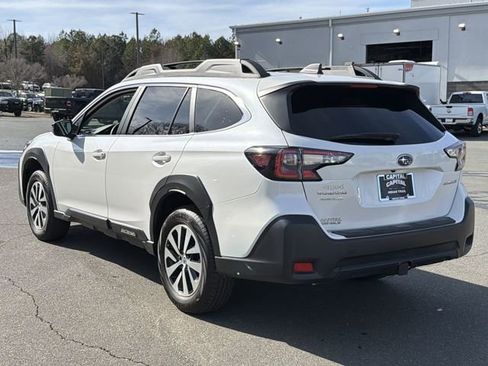 Used 2025 Subaru Outback Premium w/ Popular Package #1 image 11