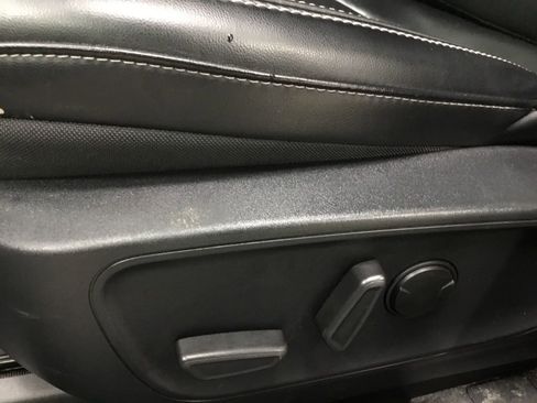 Used 2024 Ford Escape Platinum image 9