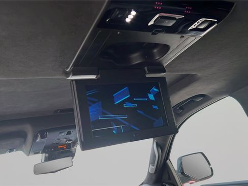 Used 2019 Cadillac Escalade ESV Platinum image 19