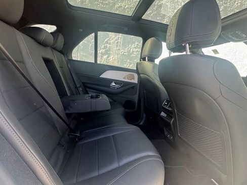 Used 2025 Mercedes-Benz GLE 350 4MATIC image 12