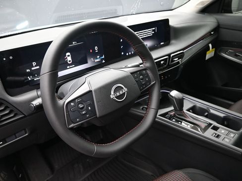 New 2026 Nissan Sentra SR image 17