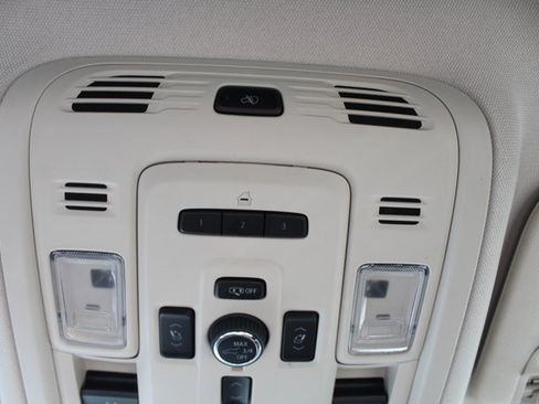 Used 2023 GMC Yukon Denali w/ Denali Reserve Package image 38