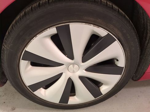 Used 2020 Tesla Model S Long Range AWD/4WD image 22