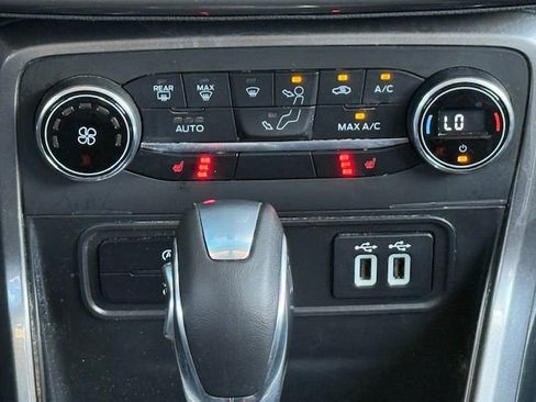Used 2022 Ford EcoSport SE w/ SE Convenience Package image 19
