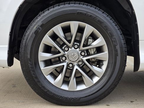 Used 2016 Lexus GX 460 Luxury image 10