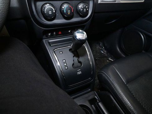 Used 2015 Jeep Compass Sport w/ Power Value Group FWD image 33