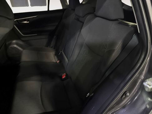 Used 2025 Toyota RAV4 XLE AWD/4WD image 19