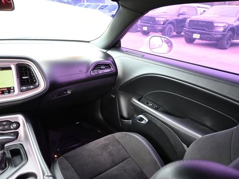 Used 2022 Dodge Challenger R/T w/ Plus Package image 21