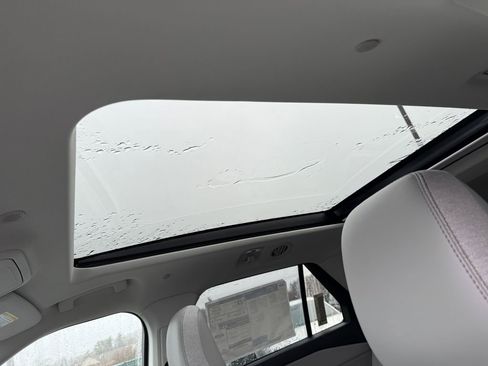 New 2026 Ford Explorer Active image 9