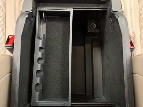 Used 2024 Ford Expedition Limited image 51