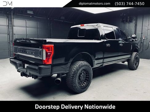 Used 2017 Ford F250 Platinum w/ Platinum Ultimate Package AWD/4WD image 7
