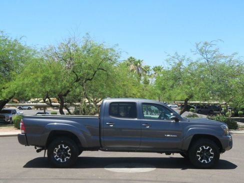 Used 2014 Toyota Tacoma 4x4 Double Cab w/ TRD Sport Package image 3
