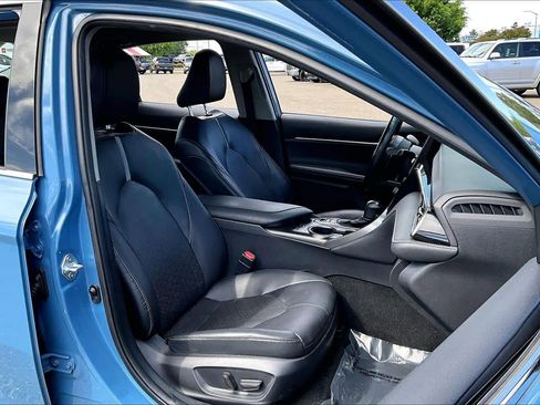 Used 2023 Toyota Camry XSE FWD image 8