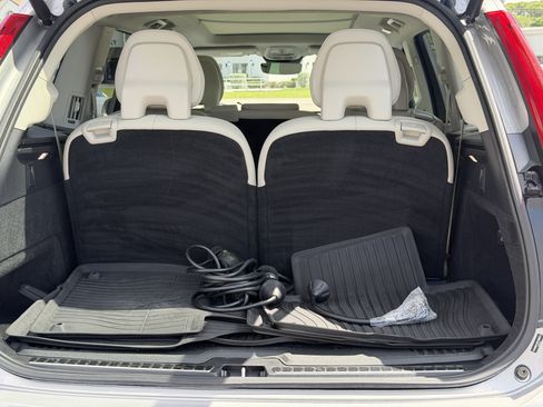 Certified 2025 Volvo XC90 T8 Core w/ Protection Package AWD/4WD image 10