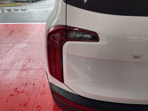 Used 2022 Kia Telluride S image 19