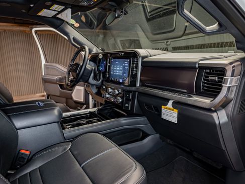 Used 2026 Ford F250 Platinum image 15