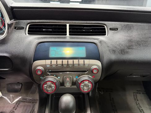 Used 2011 Chevrolet Camaro LT RWD image 24