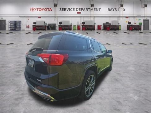 Used 2019 GMC Acadia Denali w/ Technology Package AWD/4WD image 7
