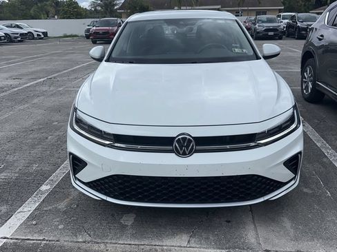 Used 2025 Volkswagen Jetta S FWD image 2