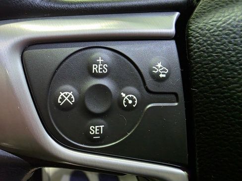 Used 2021 GMC Terrain SLE image 5