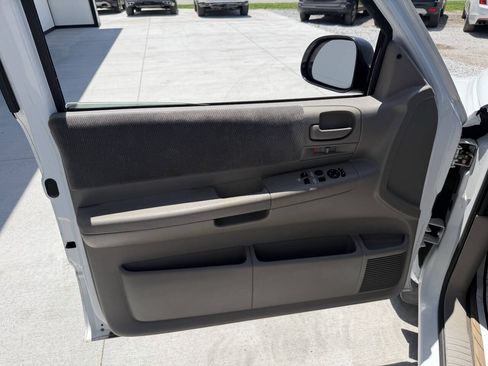 Used 2001 Dodge Dakota 2WD Club Cab image 8
