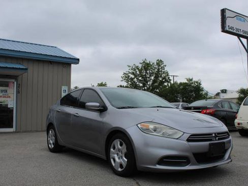 Used 2016 Dodge Dart SE w/ Convenience Group FWD image 2