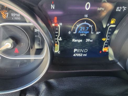 Used 2021 Jeep Wrangler Unlimited Sport AWD/4WD image 17