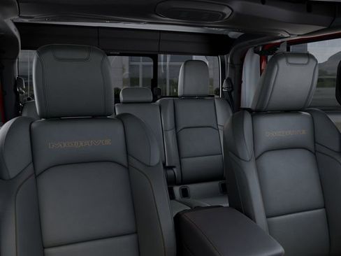 New 2025 Jeep Gladiator Mojave w/ Convenience Group image 26