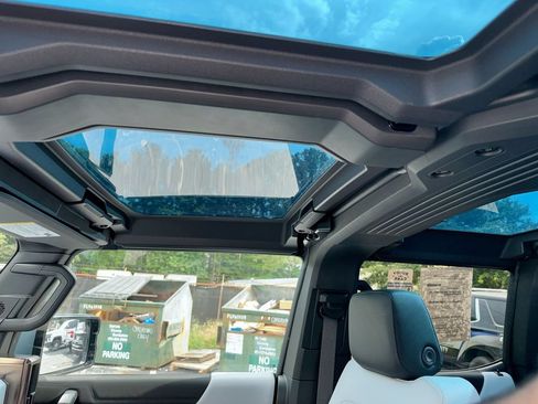 Used 2024 GMC Hummer EV 3X w/ Omega Edition AWD/4WD image 20