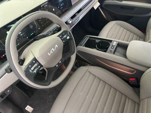 New 2026 Kia EV9 Land AWD/4WD image 10