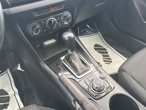 Used 2015 MAZDA MAZDA3 i Touring FWD image 18