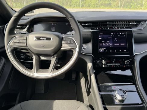 New 2026 Jeep Grand Cherokee L Laredo AWD/4WD image 18