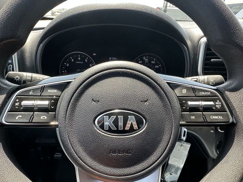 Used 2020 Kia Sportage LX FWD image 24