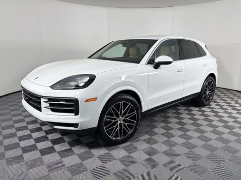 Used 2026 Porsche Cayenne AWD/4WD image 1